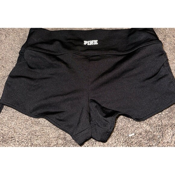 Vs pink shorts - Picture 4 of 5